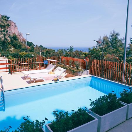 Sea Apartment & Pool 2 Палермо Екстериор снимка