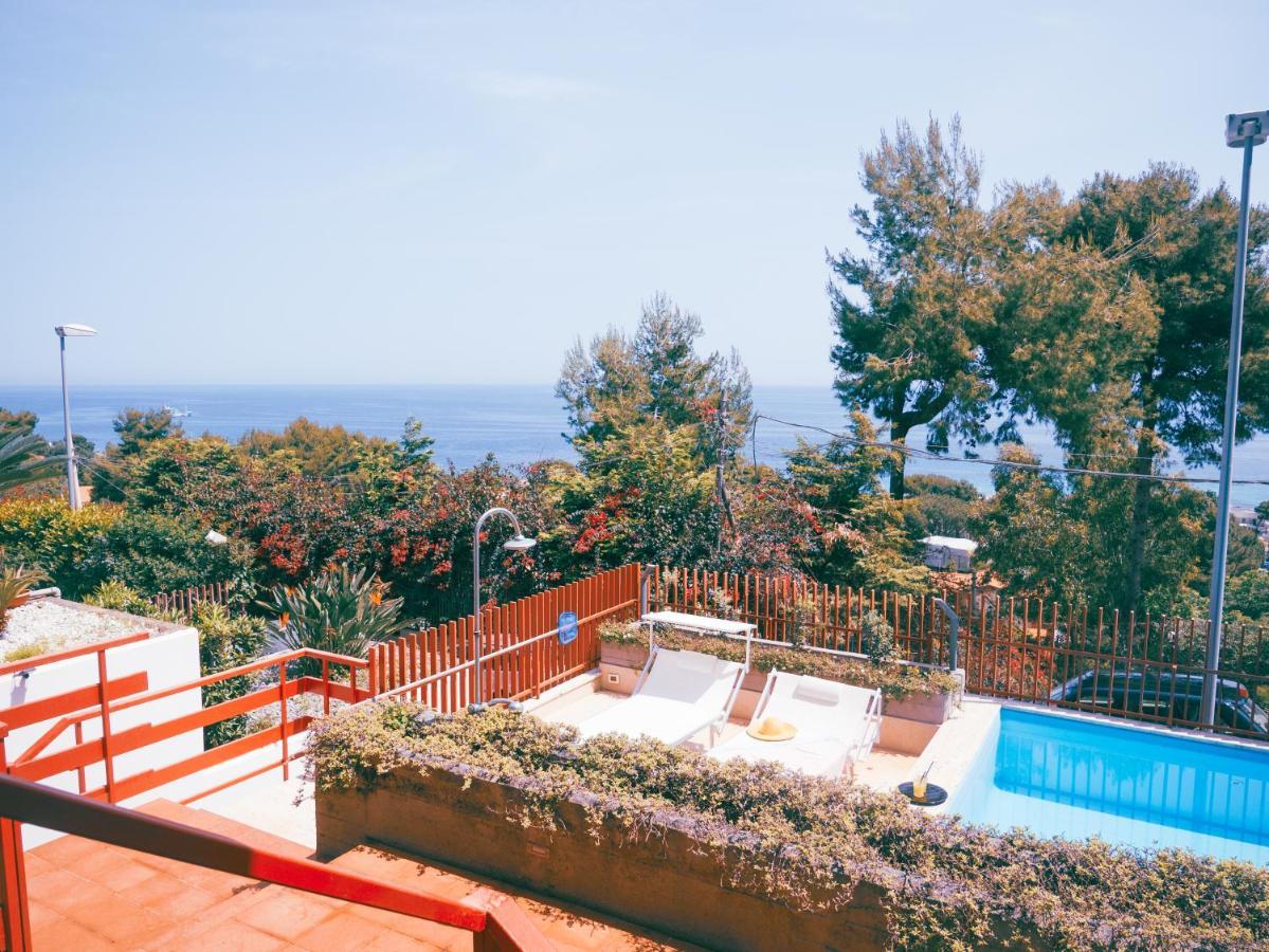 Sea Apartment & Pool 2 Палермо Екстериор снимка